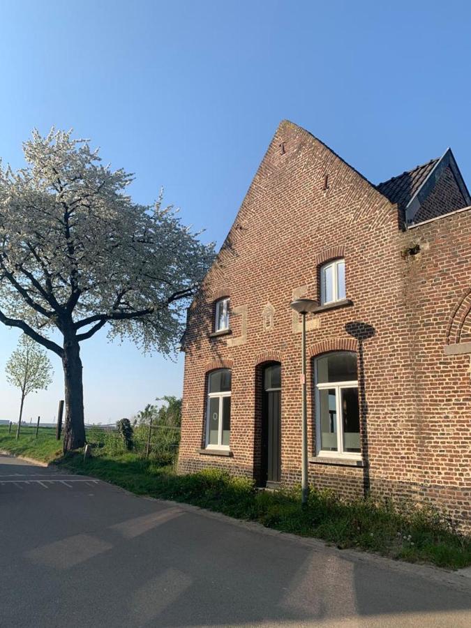 Tanti Baci! Panzió Maastricht Kültér fotó